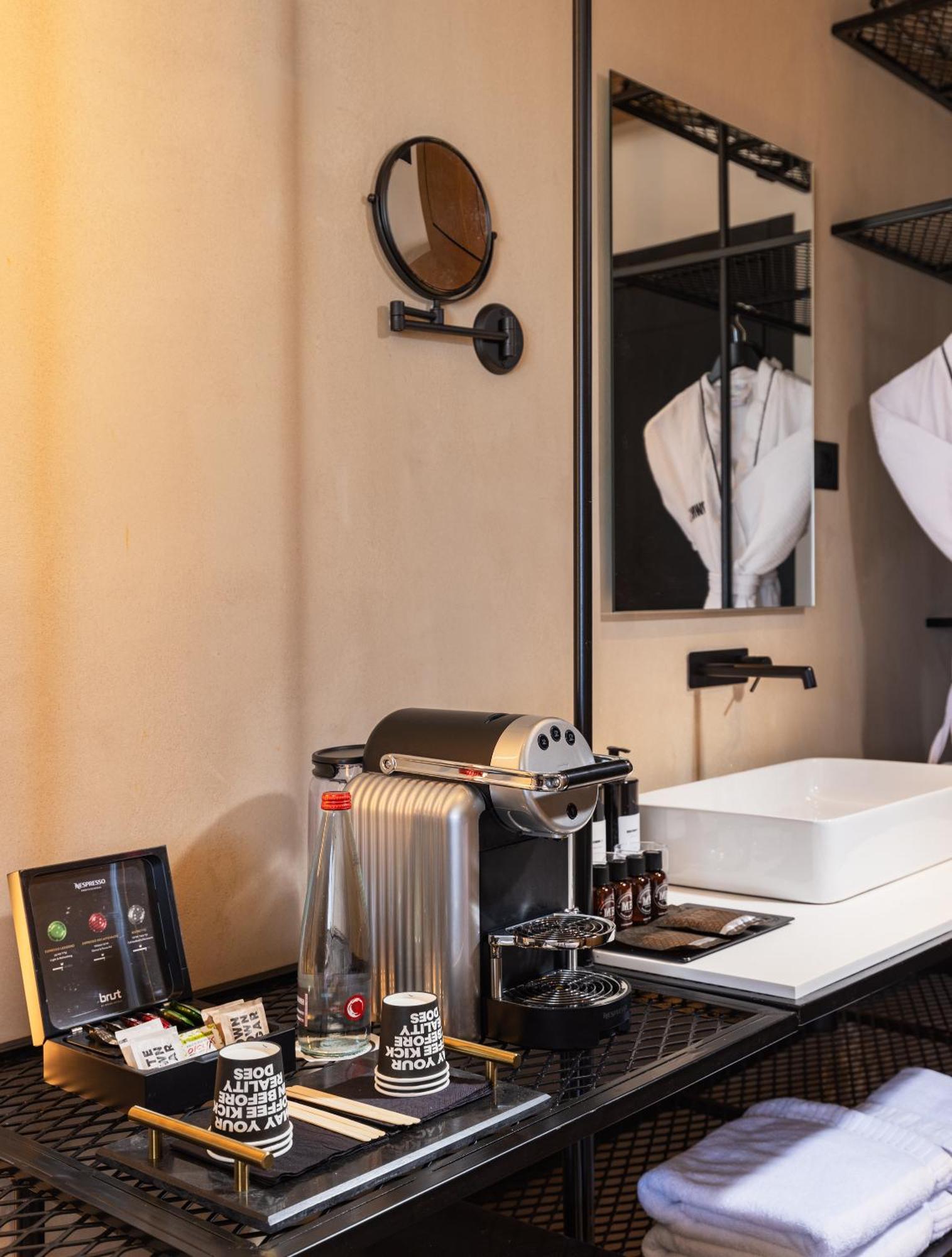 Brown Brut Seafront Hotel, A Member Of Brown Hotels Tel Aviv Luaran gambar